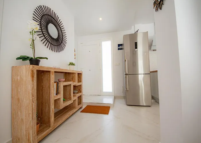 Point 3 Bed House Nyaraló *