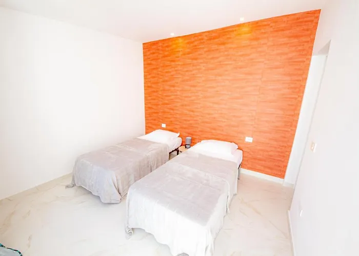 Σπίτι διακοπών Point 3 Bed House *